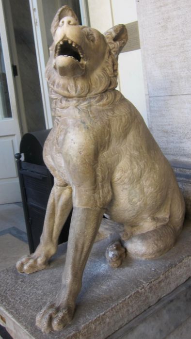 Собака. Римская статуя. Музеи Ватикана. Фото Лимарева В.Н.  